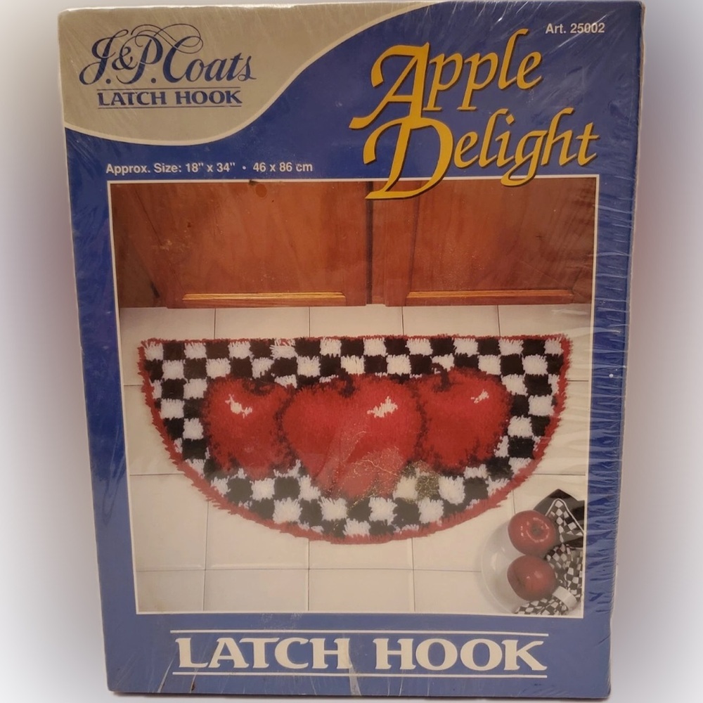 Apple Delight Latch Hook Kit - Red and Black